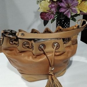 Michael Kors Suri bucket bag